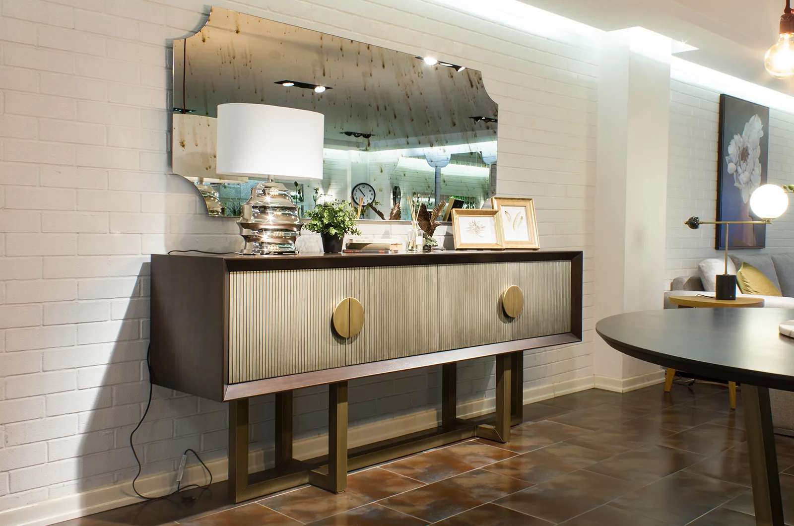 Point Konsol modelinin bir başka görünümü, özel üretim konsol, Archidecors, Modoko İstanbul