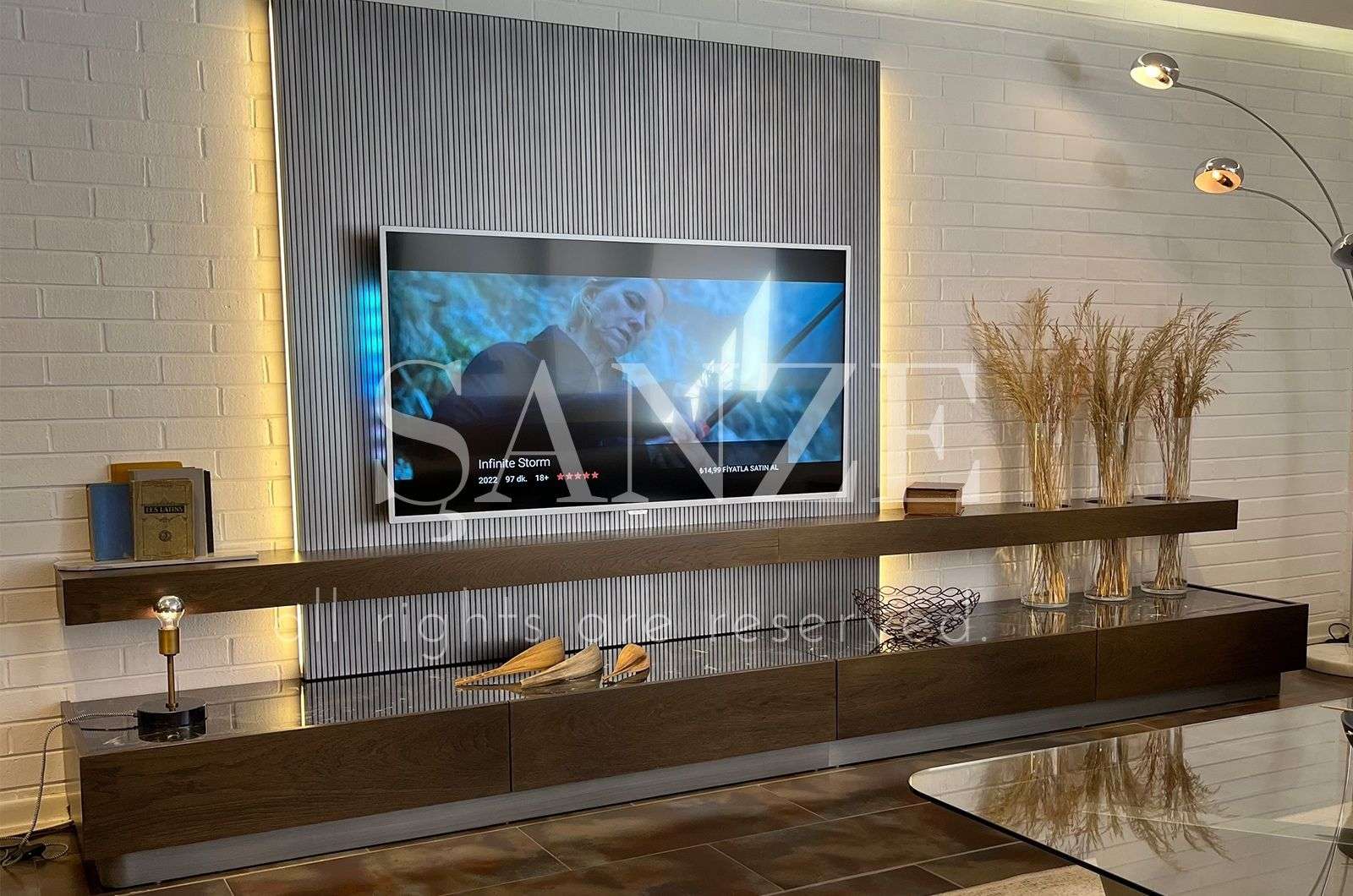 Calendestina TV Ünitesi TV ünitesi modelinin farklı açıdan görünümü, Archidecors el işçiliği