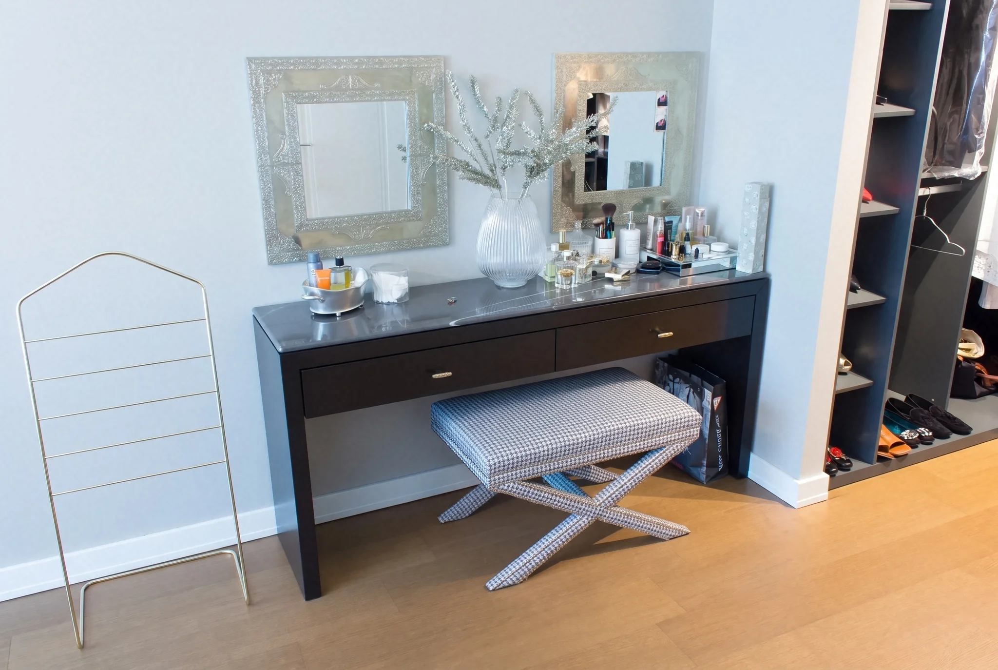 Another view of the Makeup Table Special Design makeup table, made to order by Archidecors
