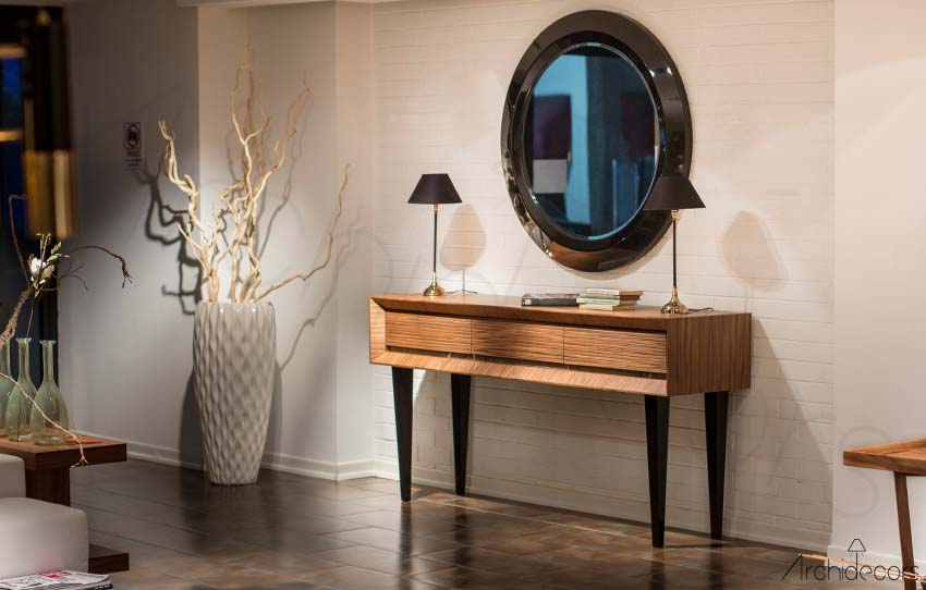 Geo Walnut Sideboard detail view 3