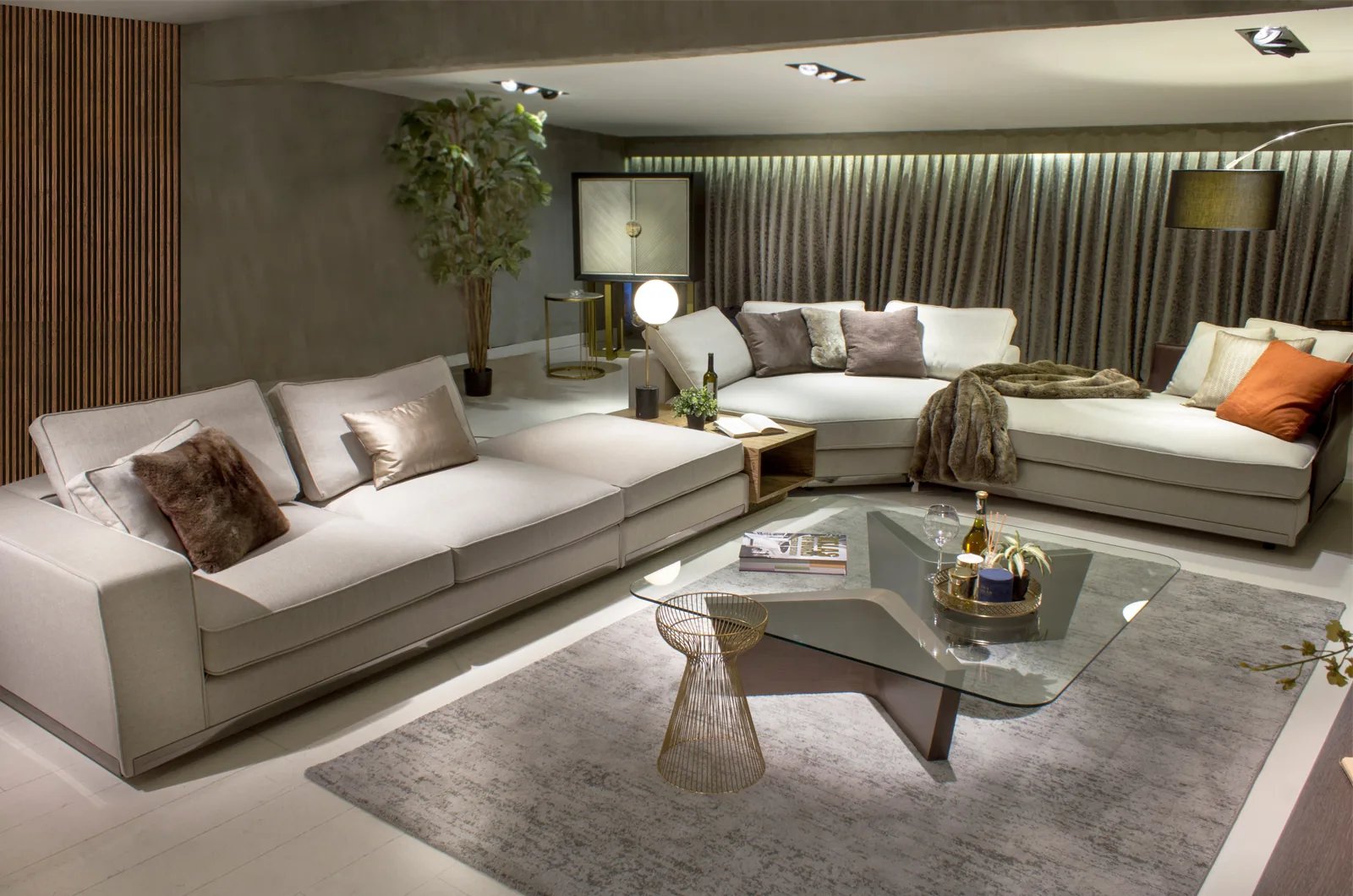 Giorgetti Sofa Set, Archidecors bespoke furniture, kumaş döşeme, detail view 2