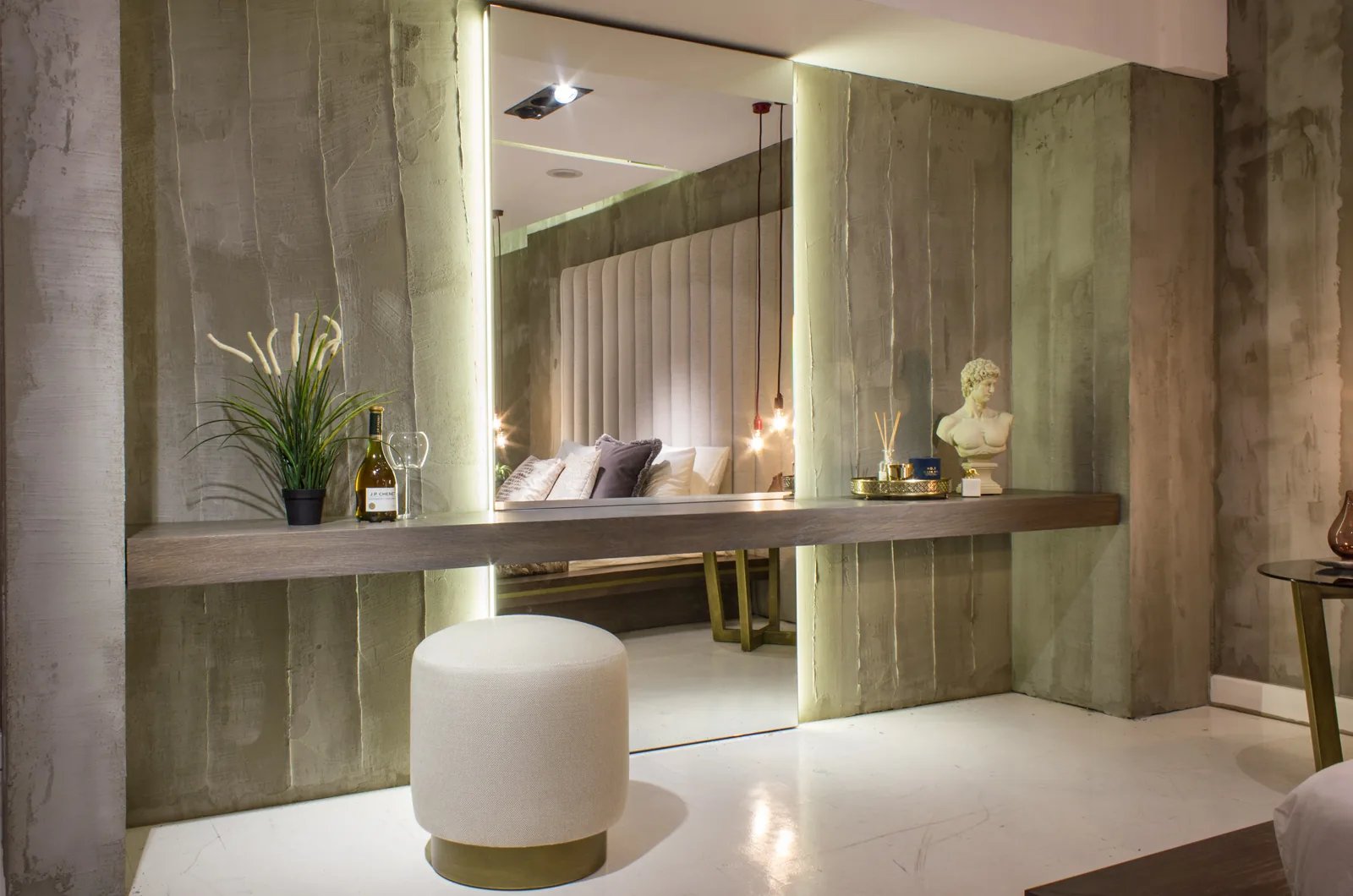 Hypnose Dresuar dresuar modelinin farklı açıdan görünümü, Archidecors el işçiliği
